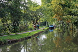 UK, Oxfordshire, OXFORD, Oxford Canal, canalside path and houseboat, UK13180JPL