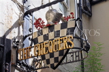 UK, Oxfordshire, OXFORD, The Chequers Pub sign, UK13080JPL