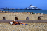 UK, Sussex, EASTBOURNE, Eastbourne Pier, beach and sunbathers, UK4411JPL