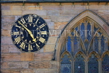 UK, Yorkshire, YORK, Low Ousegate, St Michael's Spurriergate church walls clock, UK3071JPL