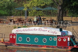UK, Yorkshire, YORK, River Ouse, riverside cafe boat, UK9932JPL