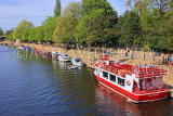 UK, Yorkshire, YORK, sightseeing boat and houseboats along River Ouse, UK9910JPL