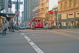 USA, California, SAN FRANCISCO, street scene and cable car, US4133JPL