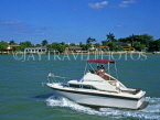 USA, Florida, MIAMI, Biscayne bay and motor boat, MIA600JPL