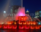 USA, Illinois, CHICAGO, Buckingham Fountain and night skyline, CHI709JPL