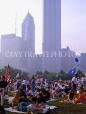USA, Illinois, CHICAGO, Grant Park and Blues Festival crowds, CHI763JPL