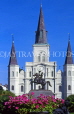 USA, Louisiana, NEW ORLEANS, Jackson Square, St Louis Cathedral and General Jackson statue, LOU198JPL