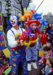 USA, Massachusetts, BOSTON, Faneuil Hall Marketplace, clown with children, US2937JPL