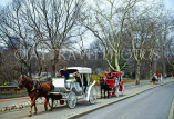 USA, New York, MANHATTAN, Central Park, horse drawn carriages (for tourists), US2843JPL