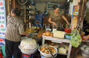 VIETNAM, Hanoi, roadside food stall, VT585JPL