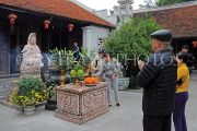 Vietnam, HANOI, Dien Huu Temple site, courtyard and worshippers, VT1679JPL
