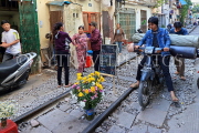 Vietnam, HANOI, Old Quarter, Train Street, cafe on the tracks, menu, VT1119JPL