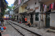 Vietnam, HANOI, Old Quarter, Train Street, train approaching, VT1127JPL
