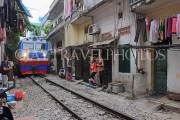 Vietnam, HANOI, Old Quarter, Train Street, train approaching, VT1130JPL