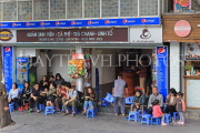 Vietnam, HANOI, Old Quarter, young people socialising at coffee shop, VT1331JPL