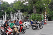 Vietnam, HANOI, Quan Thanh Temple (Tran Vu), and motorbike traffic, VT1701JPL