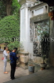 Vietnam, HANOI, Quan Thanh Temple (Tran Vu), courtyard, and worshippers, VT1644JPL