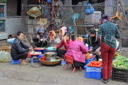 Vietnam, HANOI, outdoor market, foor stall, VT1099JPL
