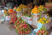 Vietnam, HANOI, outdoor market, fruit stalls, VT1067JPL