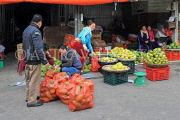 Vietnam, HANOI, outdoor market, fruit stalls, VT1068JPL