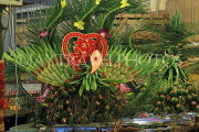 Vietnam, HANOI, outdoor market, wedding bouquets, VT1072JPL