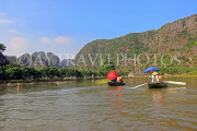 Vietnam, Ninh Binh, TAM COC, Ngo Dong River, limestone karst scenery, and tour boats, VT2070JPL