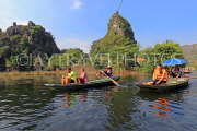 Vietnam, Ninh Binh, TAM COC, Ngo Dong River, limestone karst scenery, and tour boats, VT2071JPL