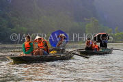 Vietnam, Ninh Binh, TAM COC, Ngo Dong River, tour boats, VT2114JPL