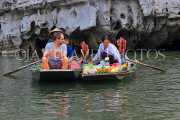 Vietnam, Ninh Binh, TAM COC, Ngo Dong River, vendors selling snacks rom their boats, VT2151JPL