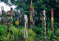AUSTRALIA, Northern Territory, Darwin, Aboriginal burial poles, AUS538JPL