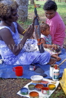 AUSTRALIA, Northern Territory, Darwin, TIWI ISLANDS, Ngui Aboriginal community, artist working, AUS134JPL