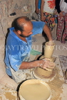 BAHRAIN, A'Ali Pottery Centre (Village), potter at work, BHR518JPL