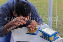 BAHRAIN, Budaiya, Farmers' Market, Handicrafts Festival, Sanadeeg chest making, BHR2072JPL