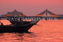 BAHRAIN, Muharraq, Shaikh Isa Causeway Bridge, dusk, illuminated, BHR2510JPL