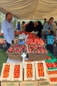 BAHRAIN, Noor El Ain, Garden Bazaar, Farmers Market, Tomato stalls, BHR1880JPL