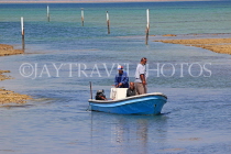 BAHRAIN, coast by Al Jasra, fishing boat at sea, BHR1462JPL