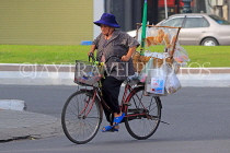 CAMBODIA, Phnom Penh, street scene, mobile street food vendor, CAM1770JPL