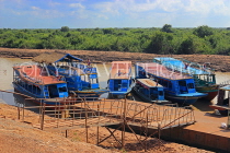 CAMBODIA, Tonle Sap Lake, Kampong Phluk Fishing Village, tour boats, CAM1329JPL