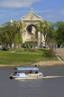 CANADA, Manitoba, WINNIPEG, Saint Boniface Cathedral monument and Red River, CAN907JPL