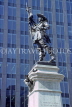 CANADA, Quebec, MONTREAL, Old Town, Place d'Armes, Paul de Maisonneuve statue, CAN642JPL