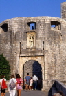 CROATIA, Dubrovnik, Old Town, Pile Gate entrance, CRO381JPL