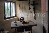 Czech Rep, PRAGUE, Prague Castle complex, Golden Lane, herbalist's house, interior, CZ1341JPL