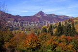 FRANCE, Auvergne, Cantal, Auvergen mountain scenery, Puy Griou,  FRA2060JPL