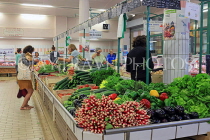 FRANCE, Brittany, SAINT-MALO, Place Bouvet, Marché de St Servan, covered market, FRA2688JPL