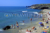 FRANCE, Languedoc-Roussillon, CAP DAGDE, beach and holidaymakers, FRA982JPL
