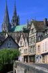 FRANCE, Loire Valley, Eure-et-Loire, CHARTRES, Old Town and Notre Dame Cathedral, FRA1761JPL