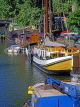 HOLLAND, Amsterdam, canalside and houseboats, HOL639JPL
