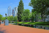 HOLLAND, Rotterdam, canalside walkway, Westersingel, HOL772JPL