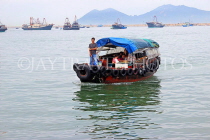HONG KONG, Cheung Chau island, harbour, sampan ferry, HK1556JPL