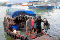 HONG KONG, Cheung Chau island, harbour, sampan ferry, HK1559JPL